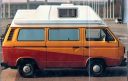 62 KB: VW-Bus 1985  mit Hochdach, vor Olympiastadion
